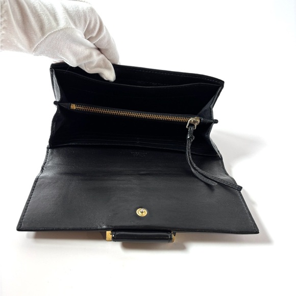 Chloé Black Leather Bow Clutch – Gold Hardware, French Designer - Picture 7 of 7